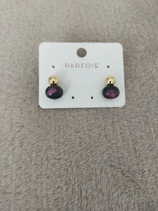 Pendientes cortos Parfois nuevos