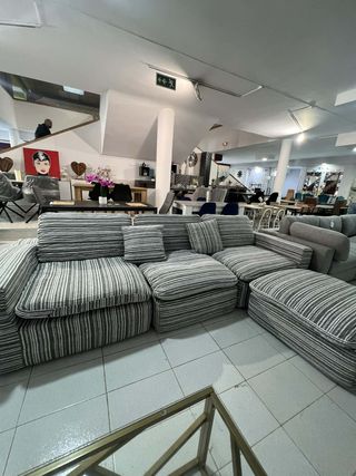 Sofá modular espuma comprimida gris