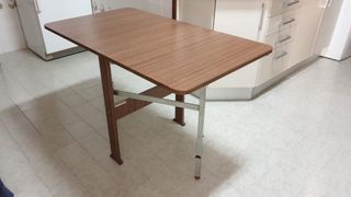 Mesa plegable de madera