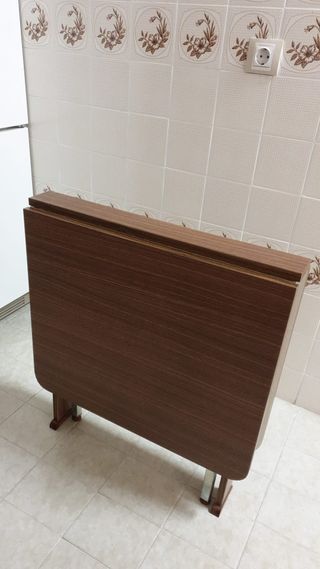 Mesa plegable de madera