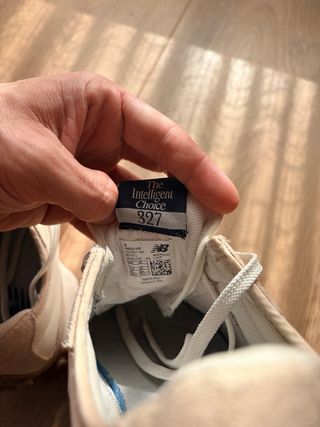 Zapatillas New Balance Beige y Azul