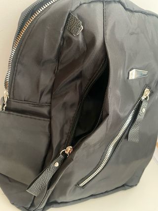 Mochila Nailon Unisex Antirrobo Negra