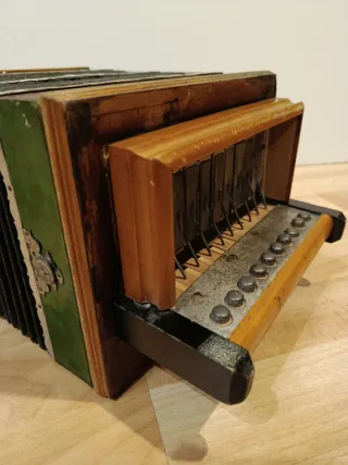 Acordeón diatonico Ruso Saratov Concertina rusa