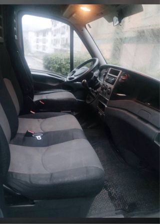 Iveco Daily 2009- 150 caballos- 230.000