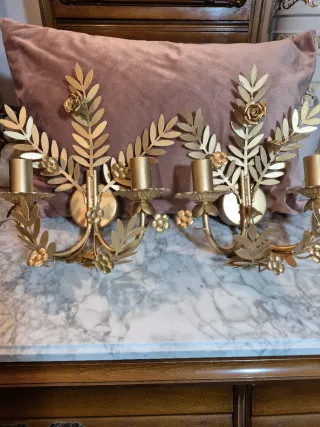 2 Apliques de Pared Dorados Florales