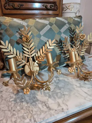 2 Apliques de Pared Dorados Florales