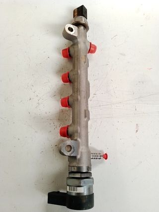 RAMPA INYECTORA VOLKSWAGEN GOLF VII SPORTSVAN 748760