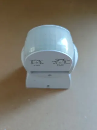 Detector de movimiento para exterior