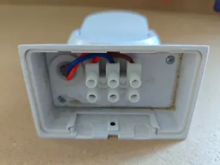 Detector de movimiento para exterior