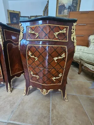 Coppia di Comodini Ausiliari Stile Luigi XV