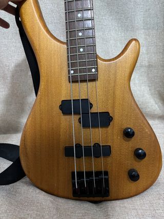 Bajo Stagg 4 Cuerdas