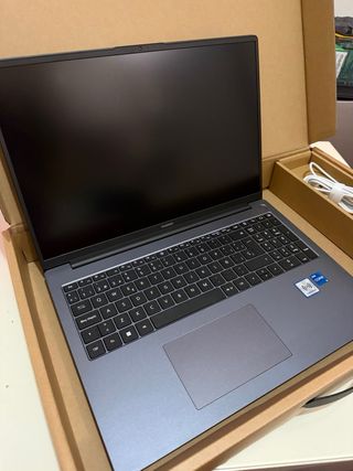 Huawei Matebook D16 i5