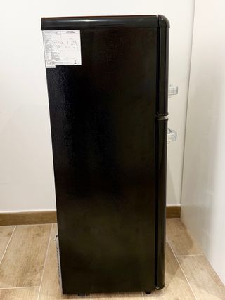 Nevera Retro Negra