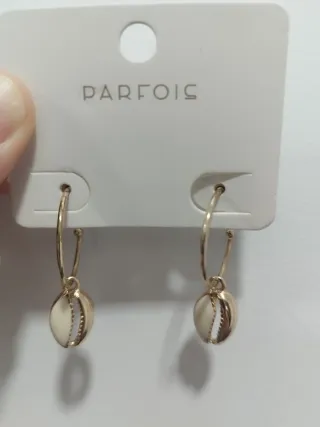 Pendientes Parfois conchas dorados