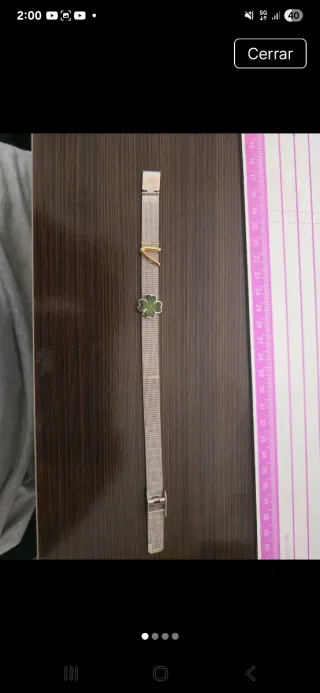 Pulsera plateada con charm trébol