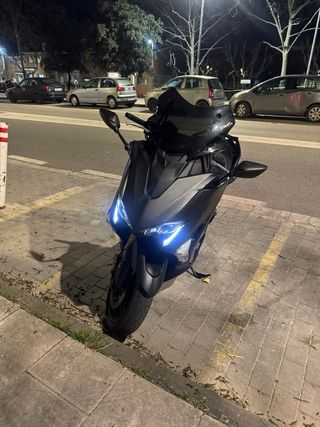 Yamaha TMAX 530 DX ABS Negro