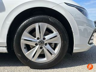Volkswagen Golf Life 1.0 eTSI 81kW (110CV) DSG