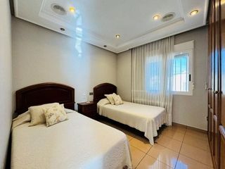 Chalet en venta en Playa de los Locos en Torrevieja