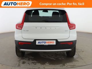Volvo XC40 2.0 B3 Mild-Hybrid Essential 2WD
