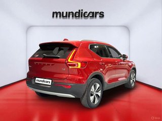 Volvo XC40 Momentum Core T2