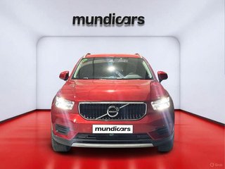 Volvo XC40 Momentum Core T2