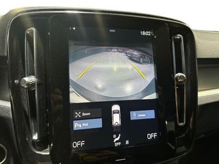 Volvo XC40 Momentum Core T2