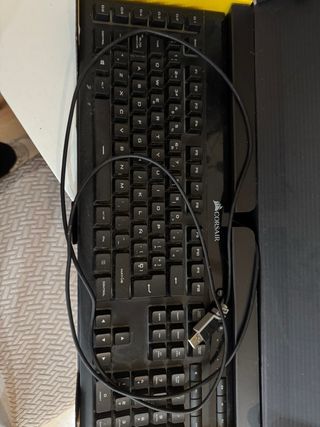 Teclado Corsair K55 RGB Gaming