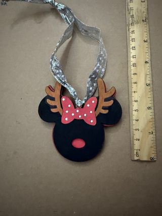 Adorno Navideño Minnie Reno 2 capas