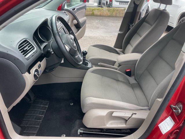 Volkswagen Golf 1.6 tdi 105 cv