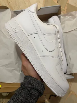 Nike Air Force 1 Talla 41 Blancas
