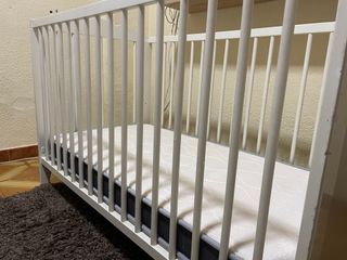 Cuna IKEA bebé doble altura