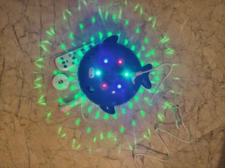 LanBlu Fontana Galleggiante per Piscina con Spettacolo di Luci, Fontana Ricaricabile con Telecomando, Fontane d'Acqua