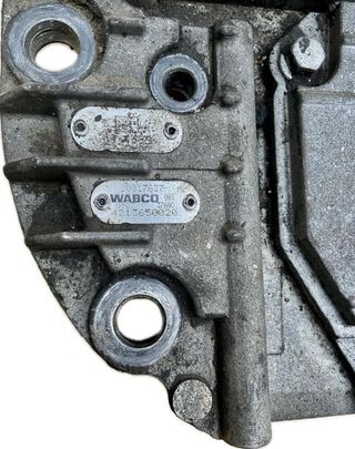 20817637 unidad de control caja de renault s