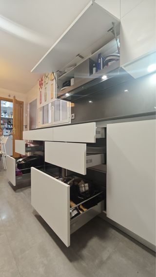 Cocina completa + Silestone + campana MEMPASA