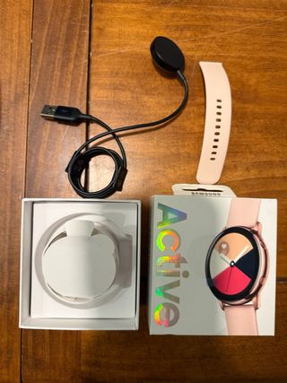 Caja y cargador Samsung Galaxy Watch Active