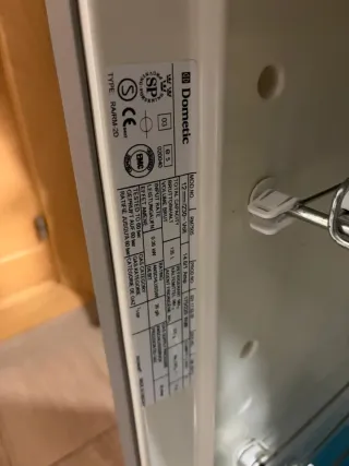 Nevera trivalente Dometic