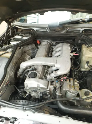 Mercedes-Benz W124 ranchera acepto cambio