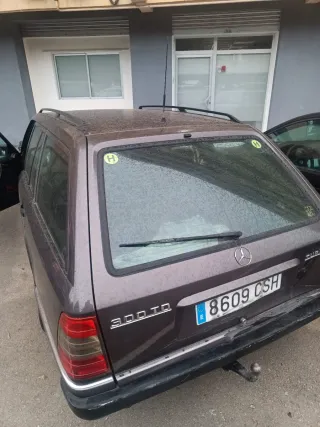 Mercedes-Benz W124 ranchera acepto cambio