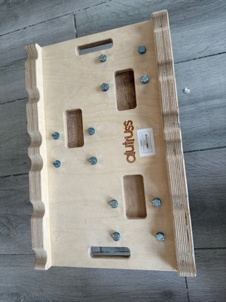 Carrito Alutruss madera y ruedas