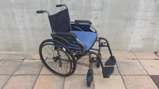 -Silla ruedas autopropulsable. - Cojín ergonomico