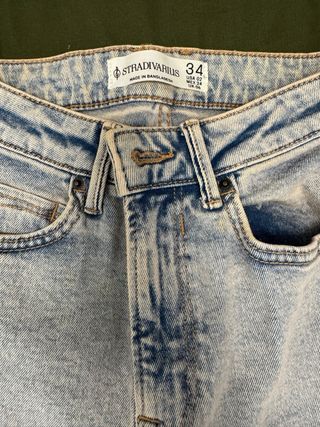 Pantalón vaquero Stradivarius azul Talla 34