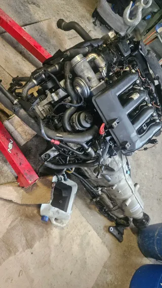 Motor BMW 320d E90