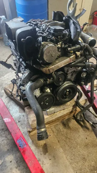 Motor BMW 320d E90