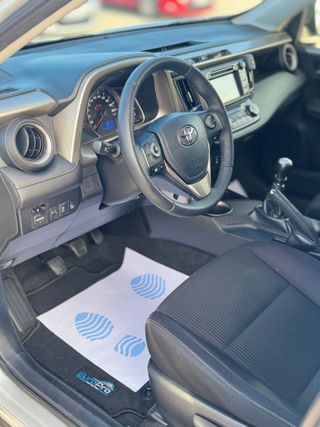 Toyota Rav4 120D 4X2 Advance