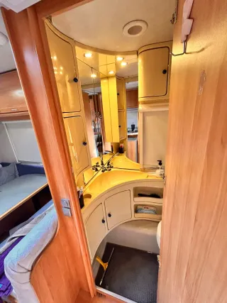 Caravana en buen estado... aire acondicionado nuev