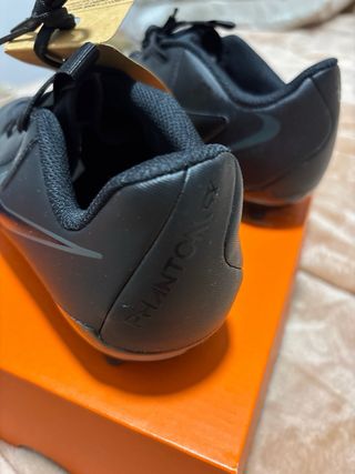 Botas de fútbol Nike Negras