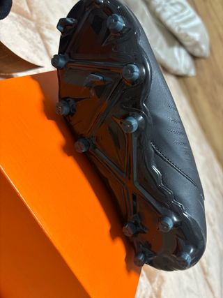 Botas de fútbol Nike Negras