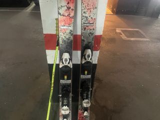 Set sci, bastoncini, scarponi e casco