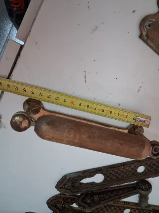 Tiradores antiguos de bronce