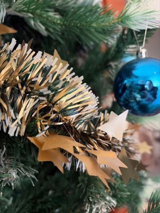 Árvore de Natal 1.70m com mais de 50 enfeites